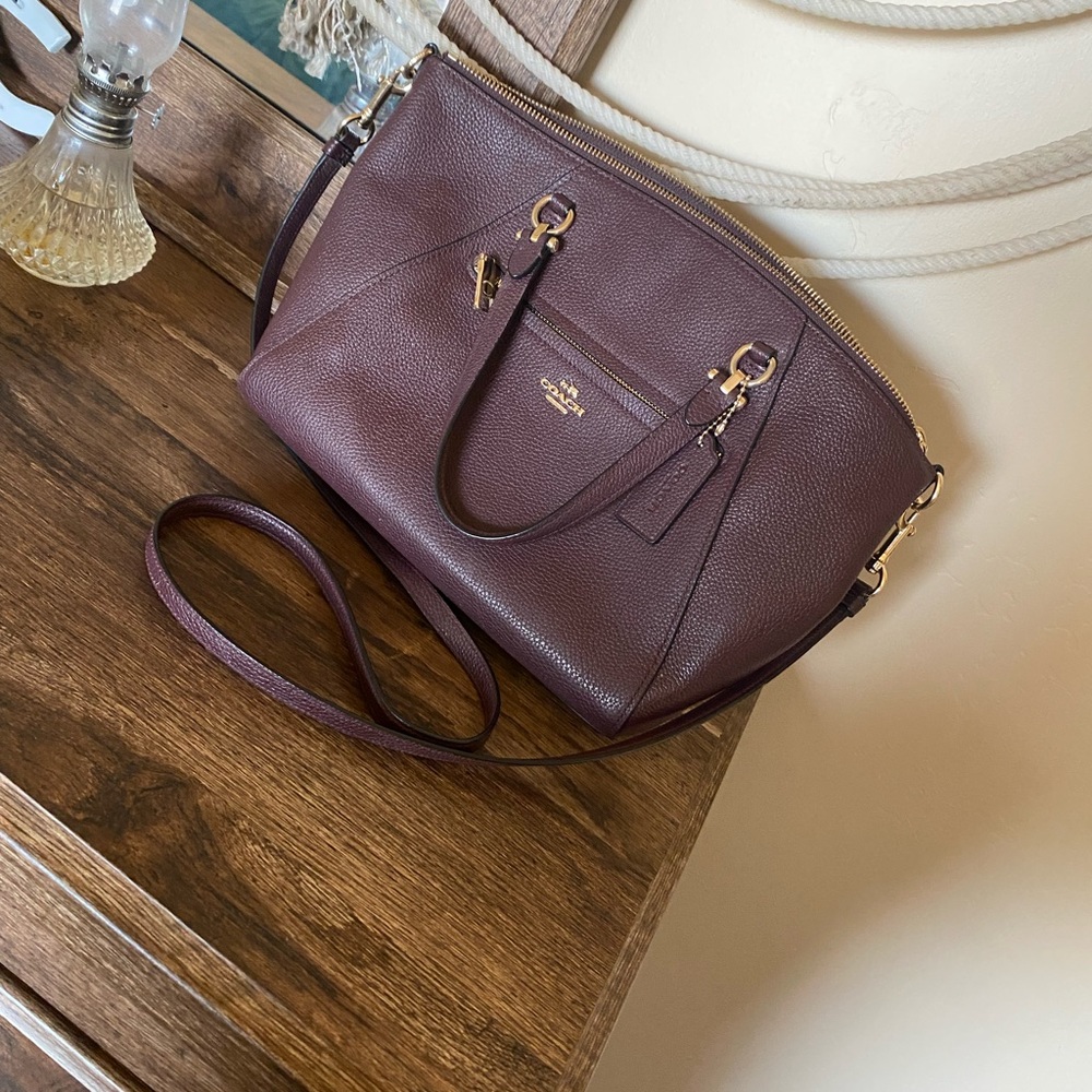 Lioxb color Coach Purse, barely used